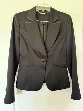 White House Black Market Black Tailored Single-Button Blazer